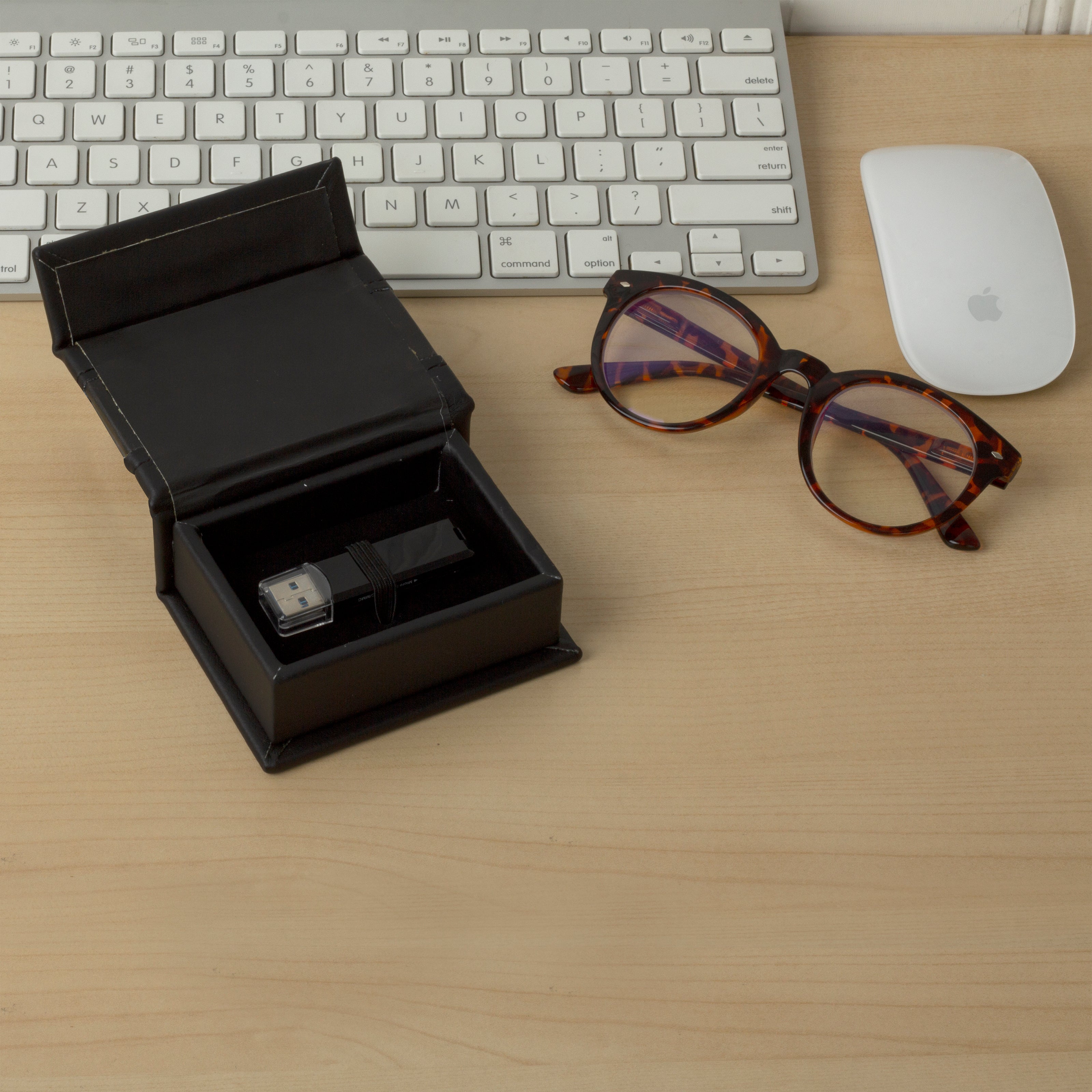 Modern Flash Drive Box