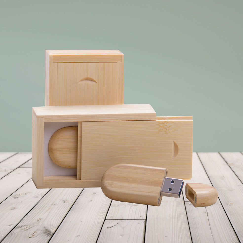 Bamboo 8GB Flash Drive and Box Set