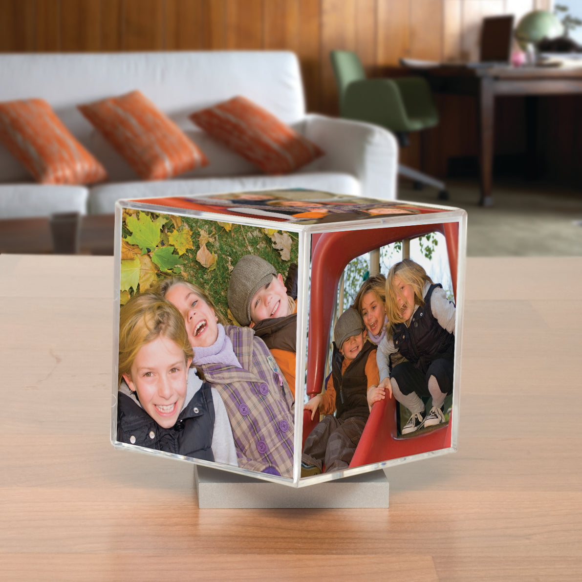 Spinning Photo Cubes