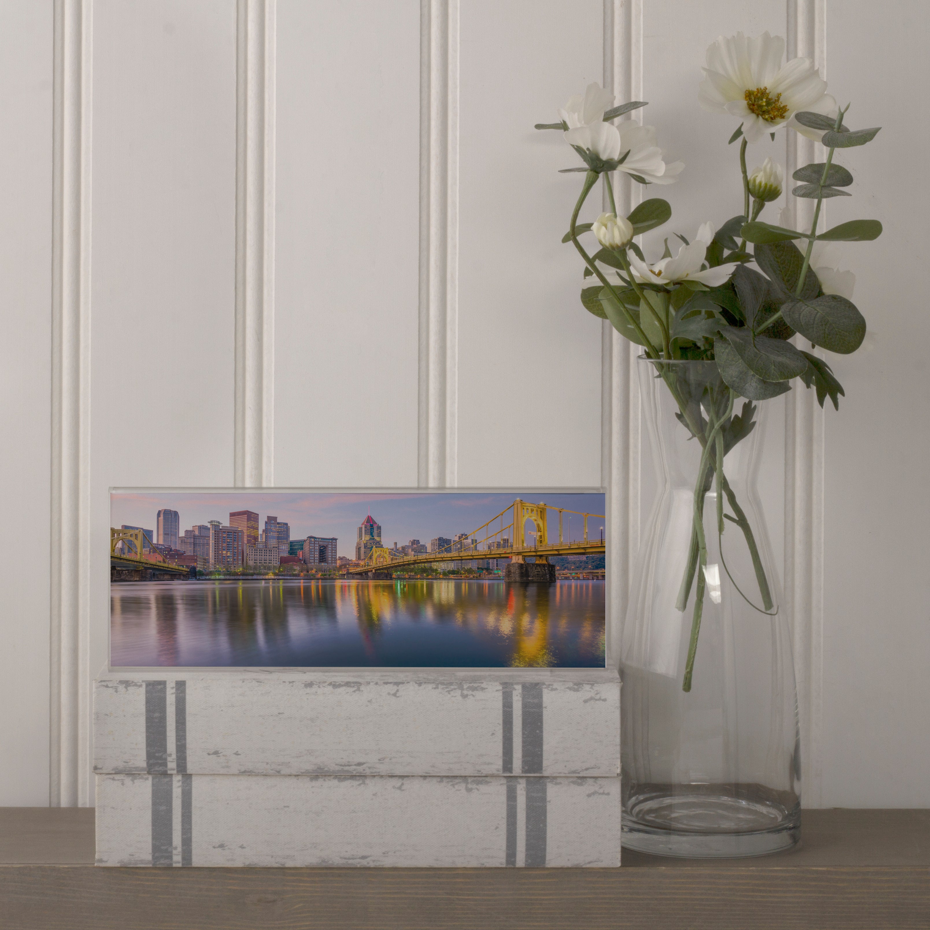 Bent Easel Panoramic Picture Frame