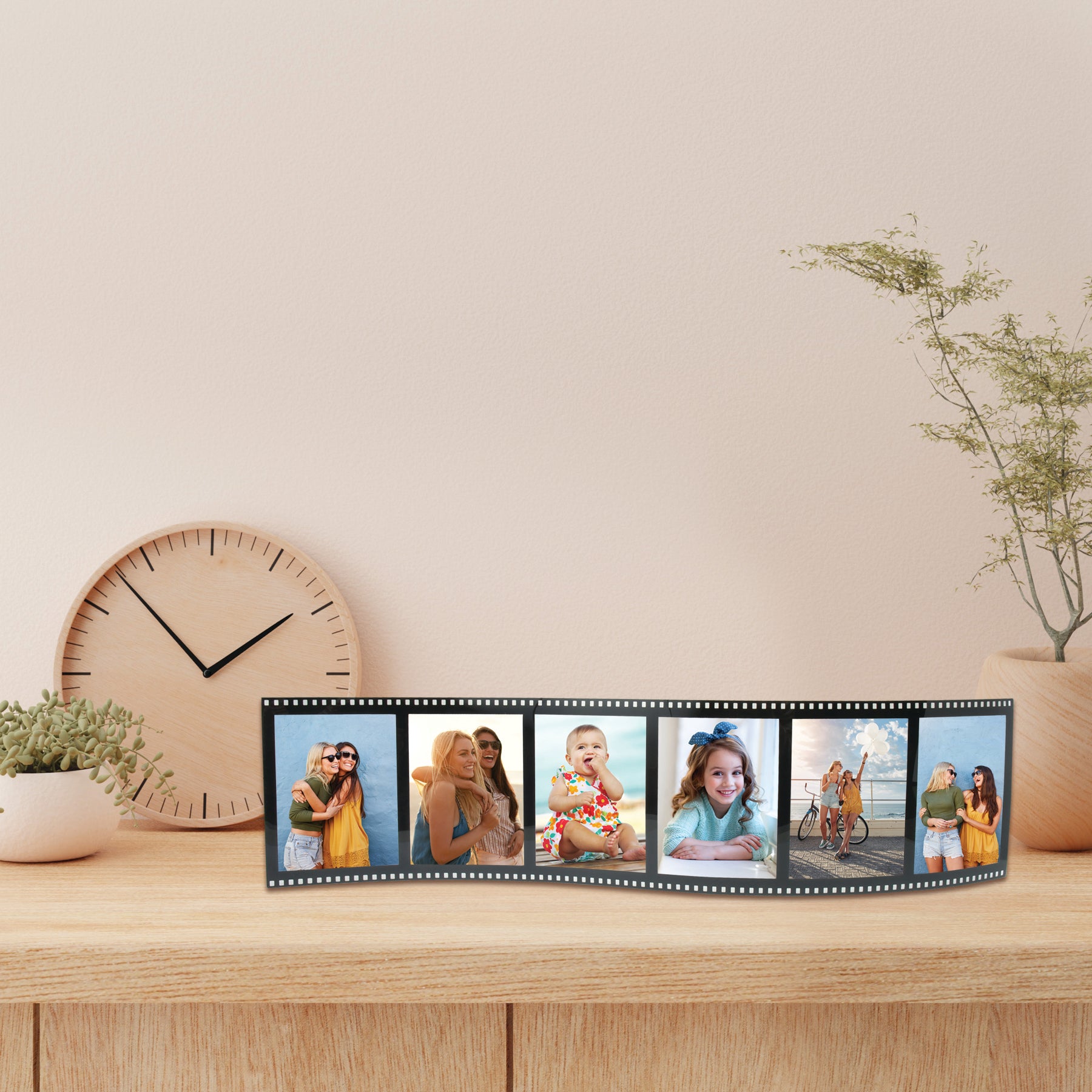 Horizontal Filmstrip Wave Picture Frames