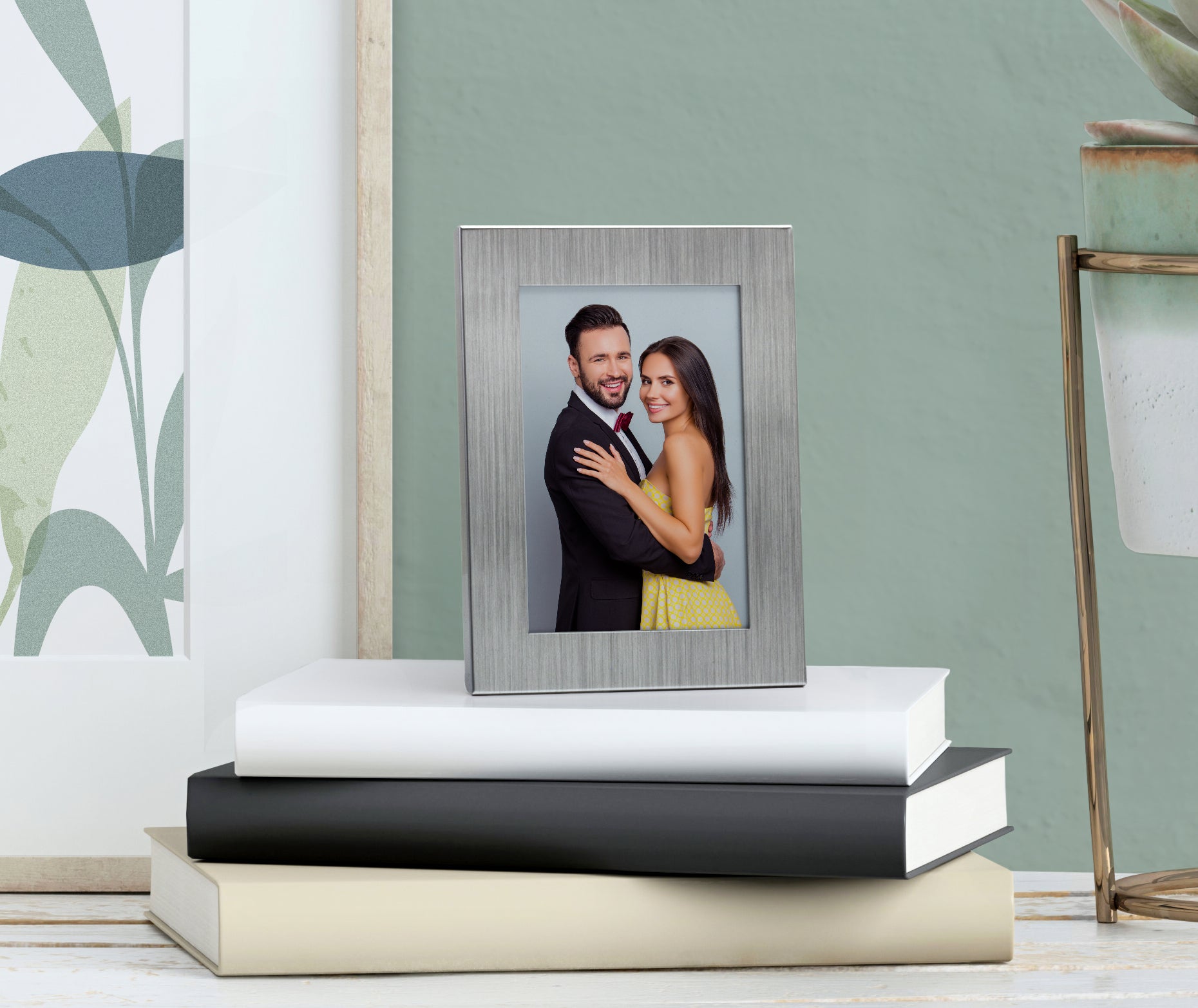 2.375” x 3.5” Silver Picture Frame